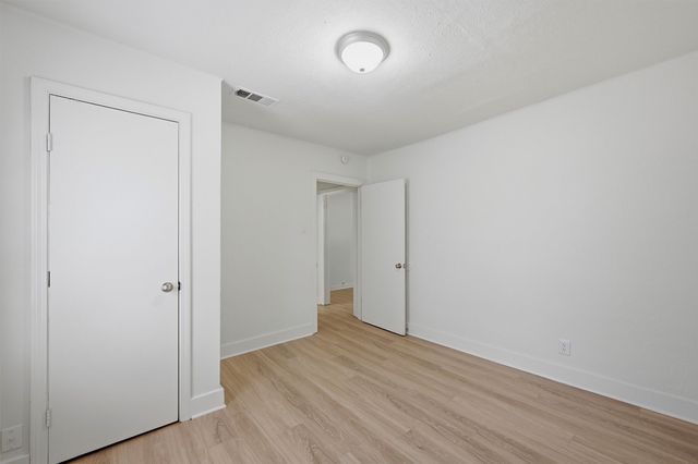 1020 W Brockett Street, Sherman, TX 75092