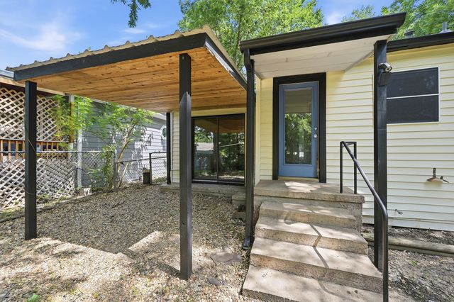 1020 W Brockett Street, Sherman, TX 75092