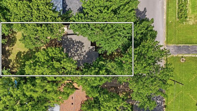 1020 W Brockett Street, Sherman, TX 75092