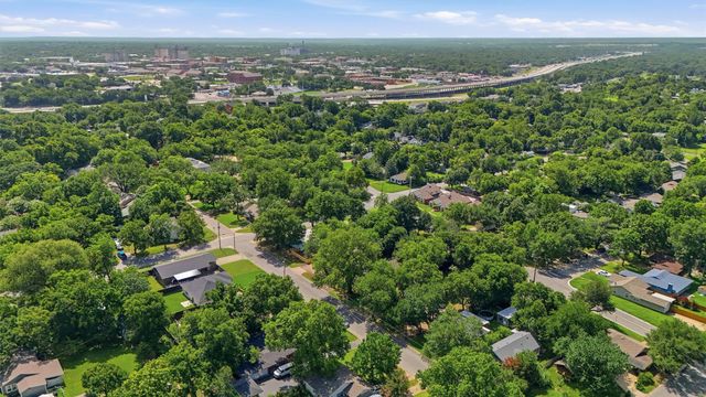 1020 W Brockett Street, Sherman, TX 75092