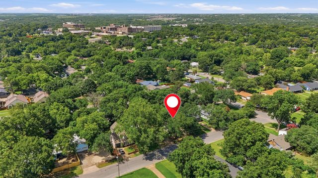 1020 W Brockett Street, Sherman, TX 75092