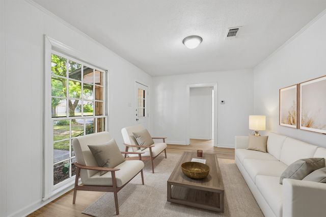 1020 W Brockett Street, Sherman, TX 75092