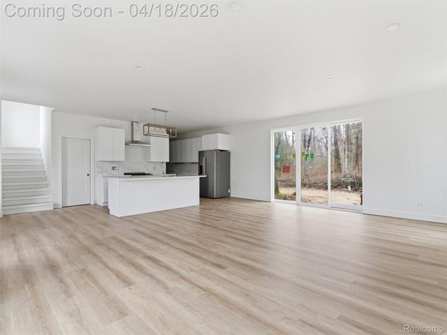 11810 Scenic Valley, Springfield Charter Township, MI 48350