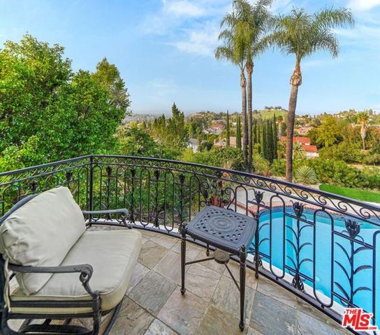 3819 Vista Linda Drive, Encino (los Angeles), CA 91316