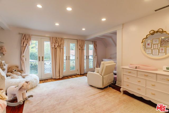 3819 Vista Linda Drive, Encino (los Angeles), CA 91316