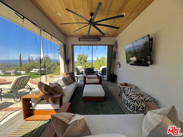 3819 Vista Linda Drive, Encino (los Angeles), CA 91316