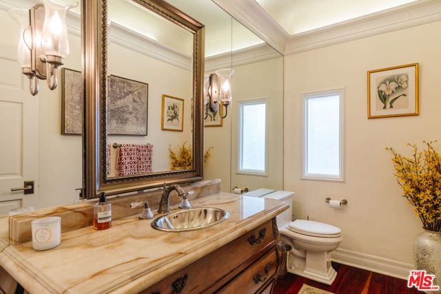 3819 Vista Linda Drive, Encino (los Angeles), CA 91316