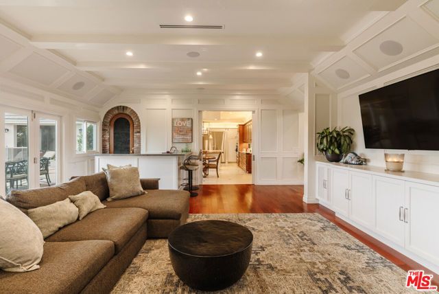 3819 Vista Linda Drive, Encino (los Angeles), CA 91316