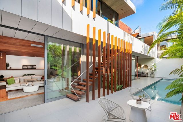628 Milwood Avenue, Los Angeles, CA 90291
