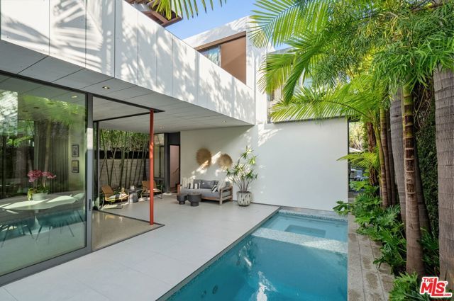 628 Milwood Avenue, Los Angeles, CA 90291