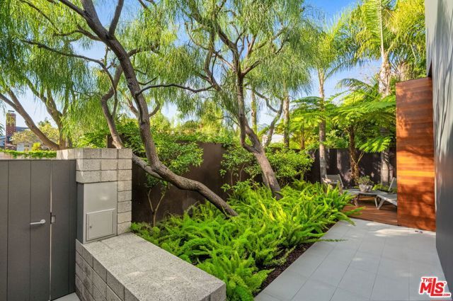 628 Milwood Avenue, Los Angeles, CA 90291