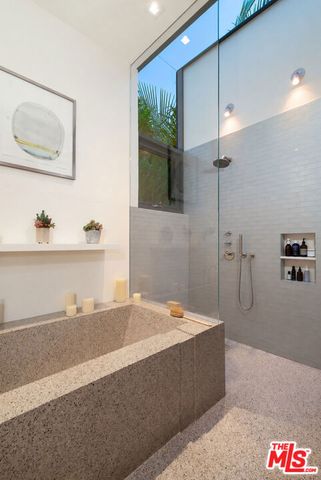 628 Milwood Avenue, Los Angeles, CA 90291