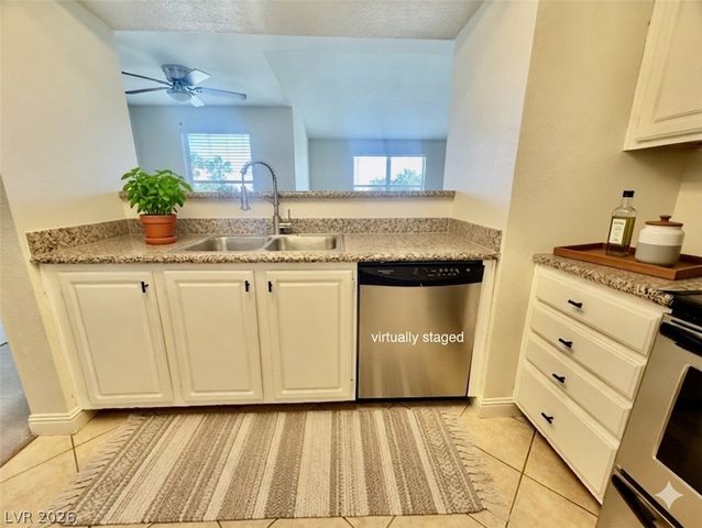 5055 West Hacienda Avenue 2104, Las Vegas, NV 89118
