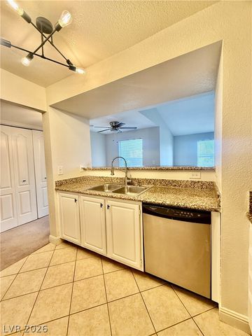 5055 West Hacienda Avenue 2104, Las Vegas, NV 89118