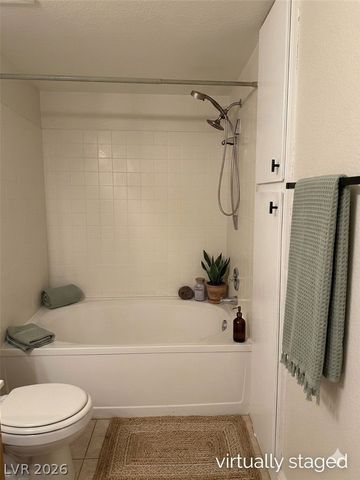 5055 West Hacienda Avenue 2104, Las Vegas, NV 89118