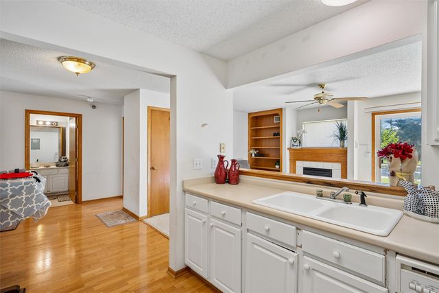 2156 NW 156th Street 7, Clive, IA 50325