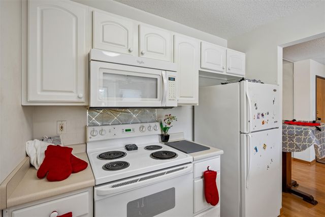 2156 NW 156th Street 7, Clive, IA 50325