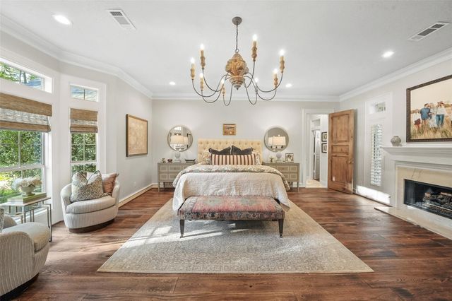 2207 Longmire Road, Conroe, TX 77304