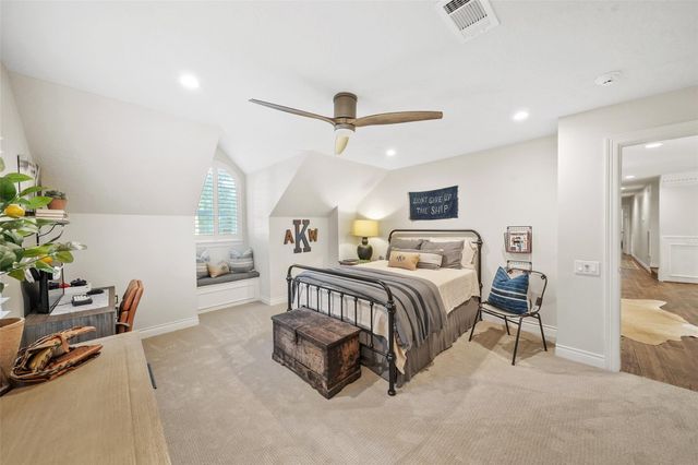 2207 Longmire Road, Conroe, TX 77304