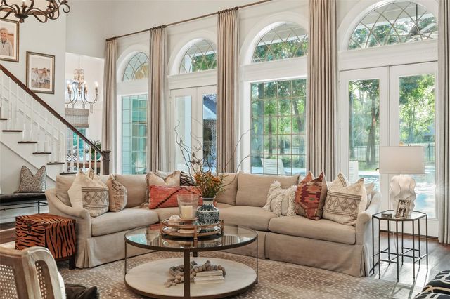 2207 Longmire Road, Conroe, TX 77304