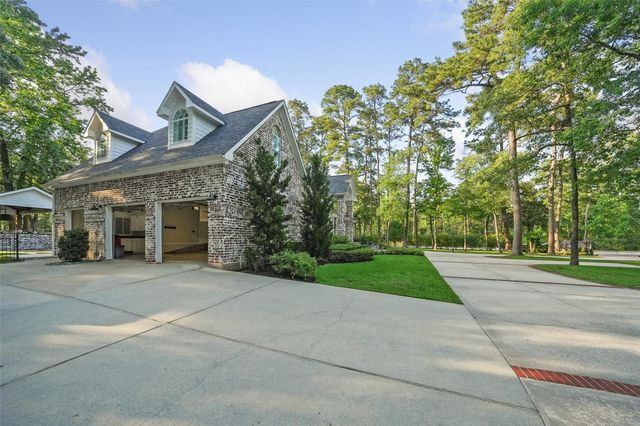 2207 Longmire Road, Conroe, TX 77304