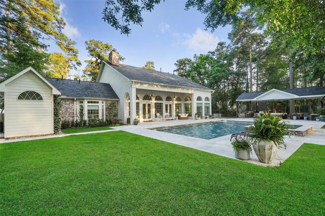 2207 Longmire Road, Conroe, TX 77304