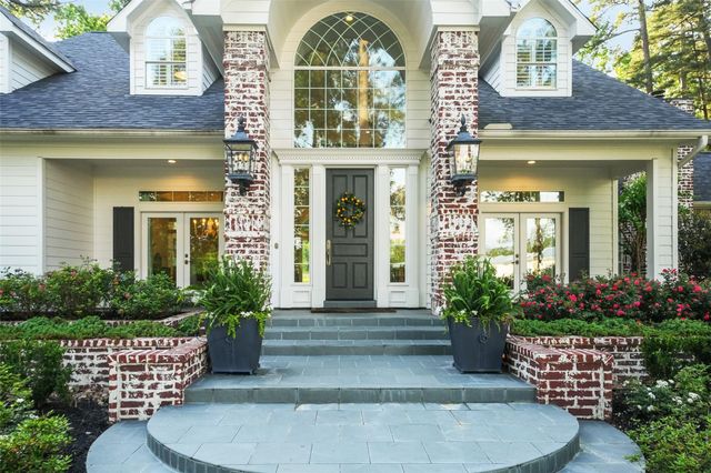 2207 Longmire Road, Conroe, TX 77304