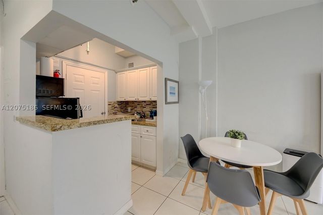 3030 Collins Ave 1G, Miami Beach, FL 33140