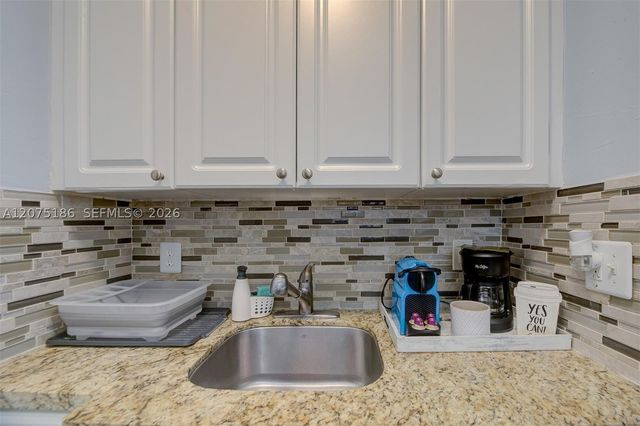 3030 Collins Ave 1G, Miami Beach, FL 33140
