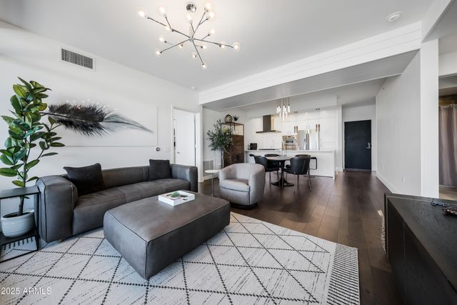 7120 E KIERLAND Boulevard 913, Scottsdale, AZ 85254