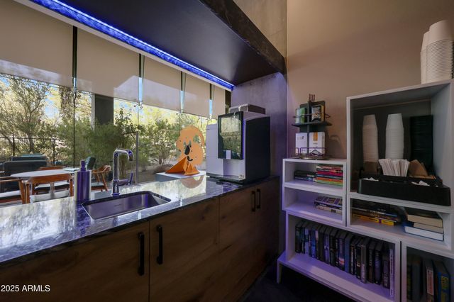 7120 E KIERLAND Boulevard 913, Scottsdale, AZ 85254