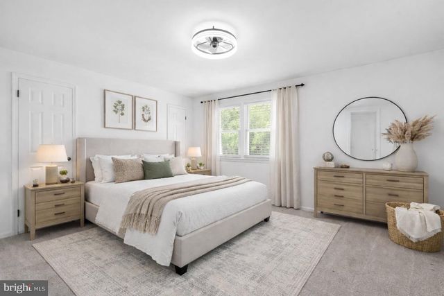 1 BIG ACRE, North Potomac, MD 20878