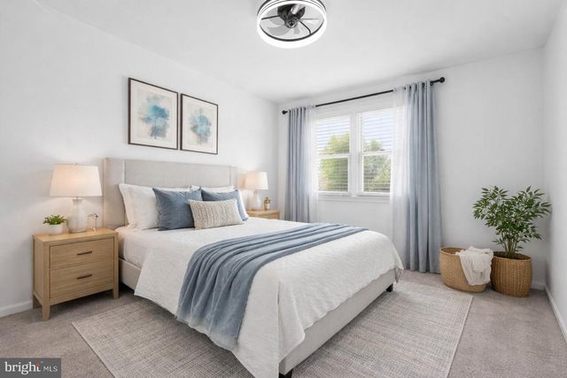 1 BIG ACRE, North Potomac, MD 20878