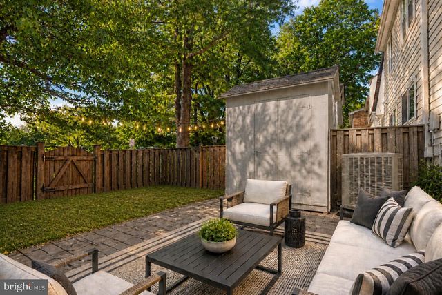 1 BIG ACRE, North Potomac, MD 20878