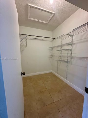 15246 SW 30th Ter 15246, Miami, FL 33185