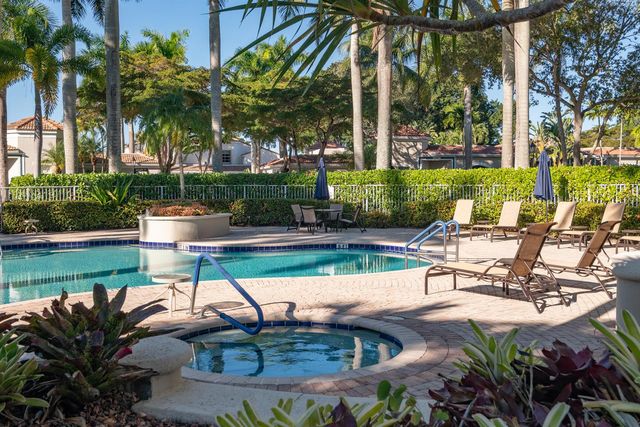 7691 CARDINAL Court, West Palm Beach, FL 33412