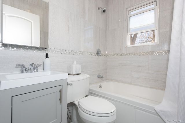 360 W 262nd Street, Bronx, NY 10471