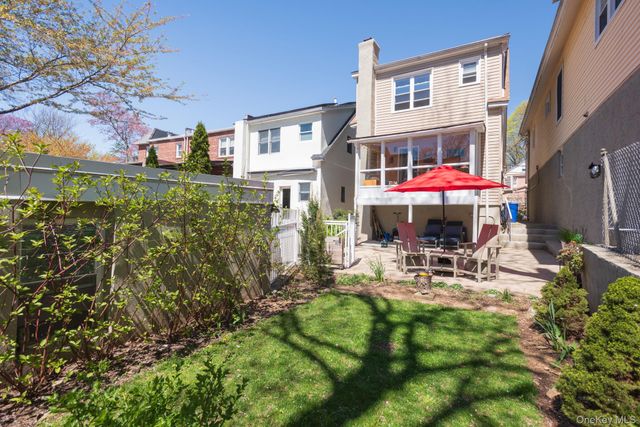 360 W 262nd Street, Bronx, NY 10471