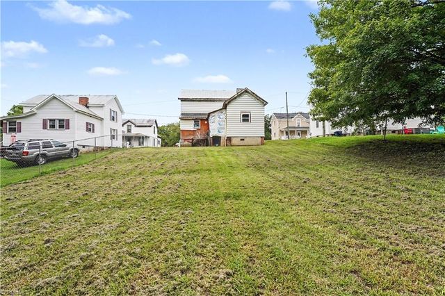 308 Bristol Street, Lexington, NC 27292