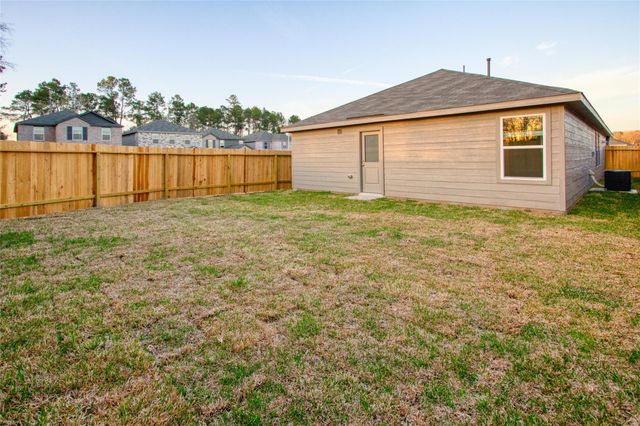 1551 Sunset Ridge Dr, Conroe, TX 77303