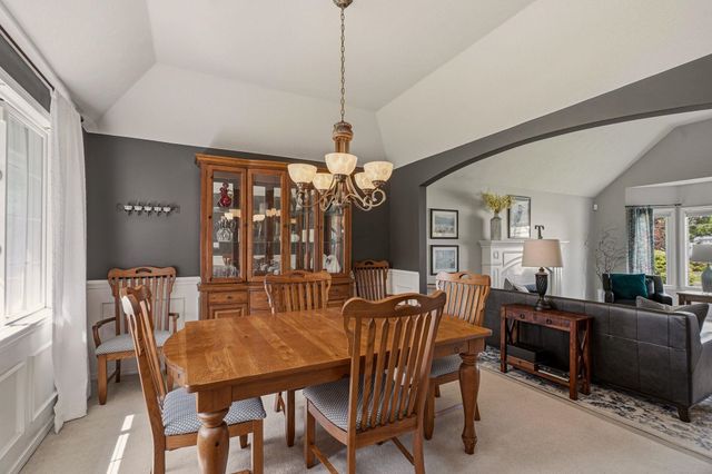 325 W Charlton Ave, Spokane, WA 99208