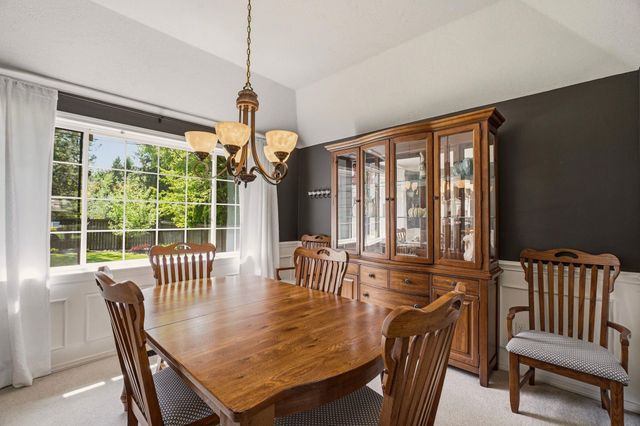 325 W Charlton Ave, Spokane, WA 99208