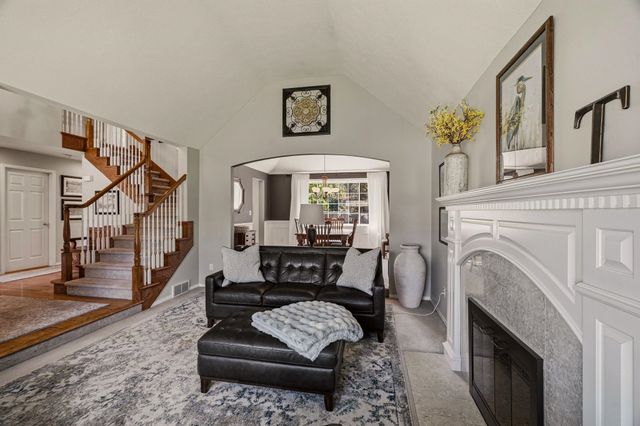 325 W Charlton Ave, Spokane, WA 99208