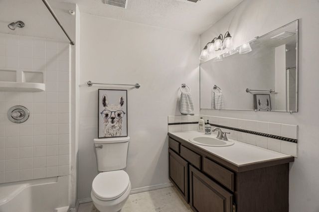325 W Charlton Ave, Spokane, WA 99208