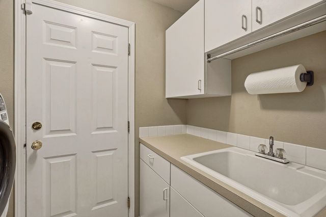 325 W Charlton Ave, Spokane, WA 99208
