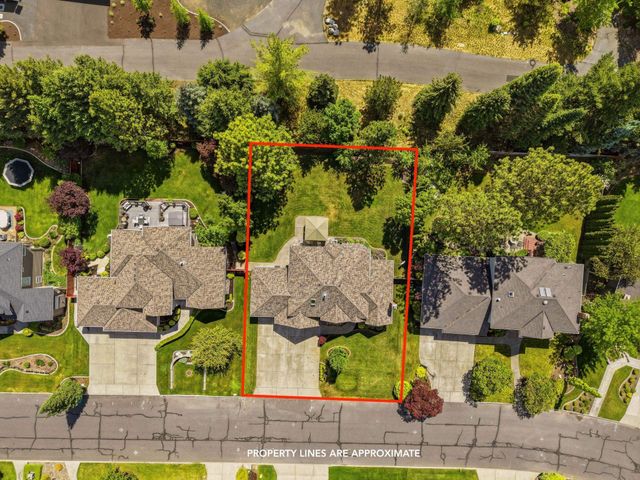 325 W Charlton Ave, Spokane, WA 99208