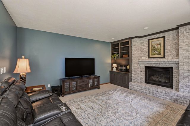 325 W Charlton Ave, Spokane, WA 99208