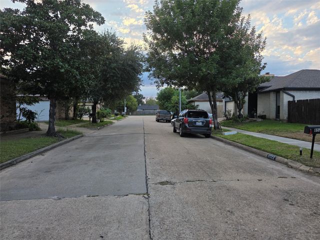 8522 Fawn Terrace Drive, Houston, TX 77071