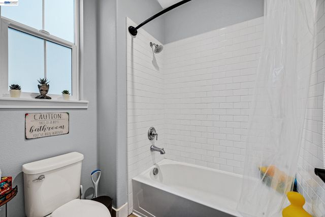7126 Stags Leap Ln, Dublin, CA 94568