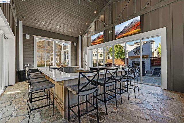 7126 Stags Leap Ln, Dublin, CA 94568